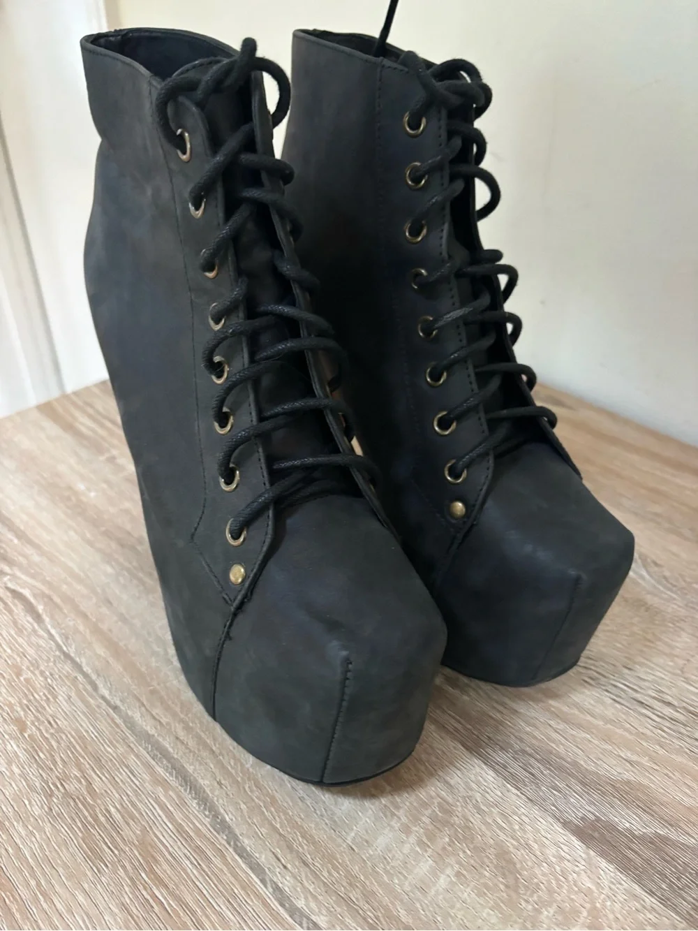 Jeffrey Campbell high platform